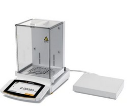 Semi-micro- and analytical <em class="search-results-highlight">balances</em> Cubis® II SARTORIUS