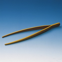 Forceps made of POM