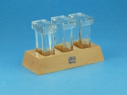 Staining stand, with 3 staining jars of glass