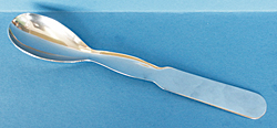 Pharmacist's spoon