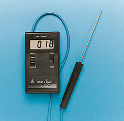 Thermomètre digital avec sonde de pénétration 300mm waterproof - ThermoLab  sàrl