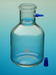 Flask filtering with plastic side hose connection and plastic tube SIMAX